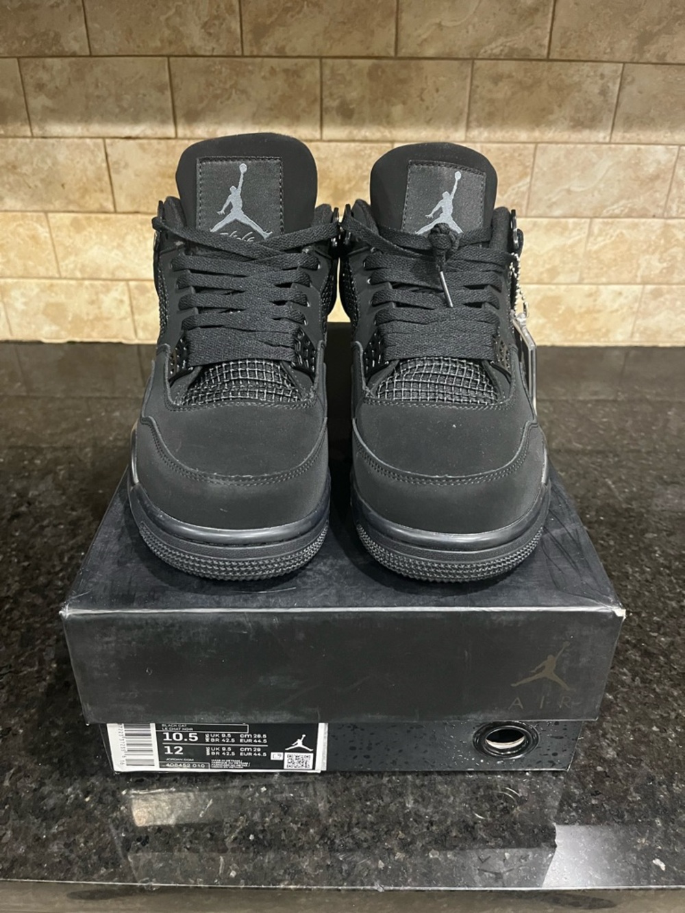 Air Jordan 4 Black Cats 2020 - Picture 3 of 6